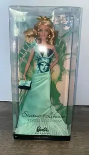 Barbie STATUE OF LIBERTY PINK LABEL New in Box