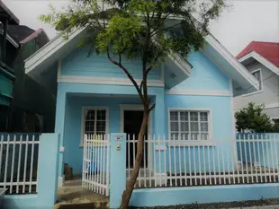 Homestay at 24 Laguna Bel-Air by Red Door House Rental