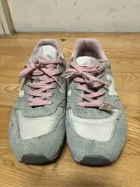 在飛比找Yahoo!奇摩拍賣優惠-New Balance 996 女 粉/灰 麂皮 US 7.