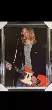 Kurt Cobain Poster Framed