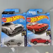 Hot Wheels Screen Time James Bond Aston Martin 1963 DB5 & Mustang Mach 1 SET NEW