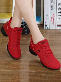 在飛比找Yahoo!奇摩拍賣優惠-紅色廣場舞鞋女舞鞋軟底跳舞女士媽媽中老年新款網面舞蹈鞋運動鞋
