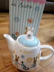 Ceramic Decorative Teapot set with two cups cute rabbit animal white Le Sucre