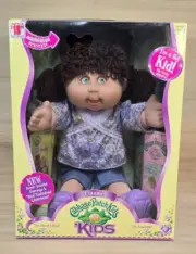 2006 Cabbage Patch Kid Classic "Kids" Ally Eden Brown Hair Green Eyes New