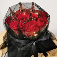 在飛比找ETMall東森購物網優惠-情人節小紅書烘焙蛋糕裝扮網紅黑紗白紗玫瑰花裝飾品擺件黑色皇冠