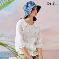 在飛比找momo購物網優惠-【Diffa】披領繡花上衣-女