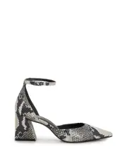Vince Camuto Women's Sorenn Sandal, Style: VC-SORENN, Size 7.5, Ivory Multi