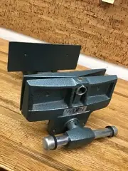 New old stock Wilton 79C Professional Wood Working Vise 10x4" Heavy Duty 13" Max