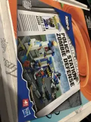 KRE-O # A 3250 CityVille Invasion_POLICE STATION ZOMBIE DEFENSE_270P--NO BOX--
