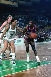 Walter Davis Phoenix Suns makes a move to the basket v Dennis John- Old Photo