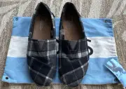 NEW Toms Shoes Men's Size 8 Gray Black Plaid Flannel Wool Blend Faux Fur Lined
