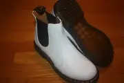 New In Box Dr Martens Women's 2976 Quad White Smooth Leather Platform Boots
