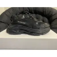 在飛比找蝦皮購物優惠-BALENCIAGA TRIPLE S 全黑氣墊老爹