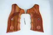 smith and wesson Grips,s&w grips,K/L Frame,Revolver grips,Square butt /Round but