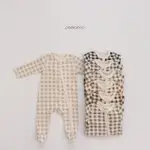PEEKABOO 方格寶寶連身衣《現貨》｜韓國童裝 嬰幼兒 女寶包屁衣 寶寶衣服 嬰兒服 嬰兒衣服 過年韓國童裝 睡衣