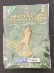 2006-07 HERALD SUN ASHES ACTION PIN COLLECTION ( ADAM GILCHRIST)