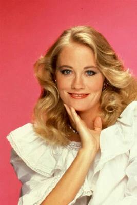 Cybill Shepherd 80s 90s Cinema Actor Singer Wall Art Home Decor - POSTER 20x30