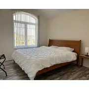 4br+2 King Beds+5 Beds+3 Gbps Wi-fi