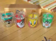 VINTAGE Looney Tunes Plastic Cups Zak Designs Tweety, Sylvester, Taz, Bugs Bunny