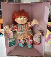 Cabbage Patch Kids Girl Doll Hasbro 1990 Birthday Kids "Kimberley Alfonsine"