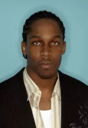 Lemar poses in the studio backstage at 958 Capital FMs Party In T- 2004 Photo 5