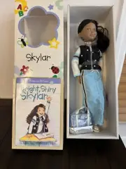 American Girl Skylar With The Book