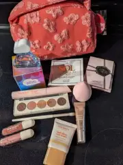 Ulta Beauty 12 Piece Bag, Mini Cloud Ariana Grande, Fragrance Samples Eyeshadow