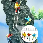 3 Pieces 1/64 Scale Miniature Figures Mountain Climbing Tiny for Collections