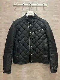 在飛比找Yahoo!奇摩拍賣優惠-【EZ兔購】正品 moncler Vulpie 防水 羽絨 