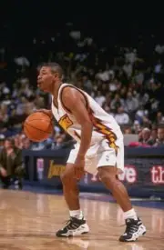 Guard Tyrone Bogues Golden State Warriors moves the ball the Los A- Old Photo