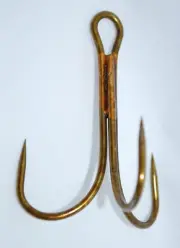 FISHING HOOKS, BRONZE TREBLE HOOK, 1/4 GROSS (36) SIZE 2 FOR SNAGGING