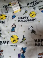 HALLOWEEN SCHULZ SNOOPY PEANUTS BLANKET Charlie BROWN Linus WOODSTOCK PATTY