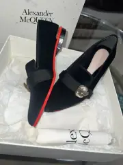 Alexander McQueen Ofelia Flats Shoes Jewels Velvet Black Red lined Pointed Toe