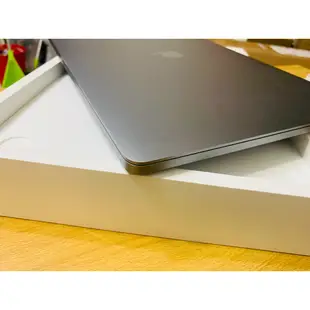 台中 全新電池 MacBook Pro 16吋 i9 (2.3) 64G 2TB 獨顯8G 灰色 太空灰 Apple