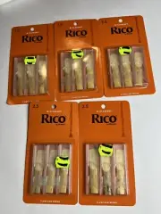 Rico Bb Clarinet Reeds - 3 Pack (Strength 2.5) RCA0320 ( 5 packs , 15 reeds )
