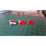 國旗徽章。單旗版本。巴拉圭+2枚台灣徽章。共三枚