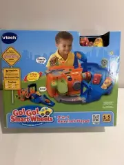 VTECH Go! Go! Smart Wheels Playset. 2-in-1 Race Track New