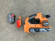 Milwaukee 18v Battery adaptor to AEG/Rigid tool- drill, grinder, saw, nailer