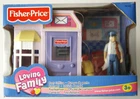 RARE 2002 FISHER PRICE LOVING FAMILY SWEET STREETS POST OFFICE POSTMAN NEW !