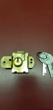 Lori Ilco 1650 Mailbox Lock long ear Cole Columbia Amalgamated vintage lock