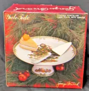 Georges Briard YULE TIDE Footed Porcelain CAKE PLATE STAND w Server in Box