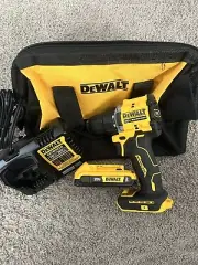 Dewalt 20V MAX Brushless Drill/Driver Kit Brand New