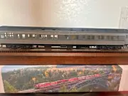 UNION PACIFIC "HEAVYWEIGHT" SOLARIUM OBS CAR GRAY- HO Scale-INTERIOR NEW OOP
