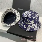 現貨二手 CHANEL 香奈兒 新款 限量 白色 藍色 深藍 印花 銀雙C M號 女款 漁夫帽