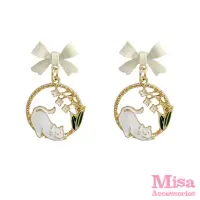在飛比找momo購物網優惠-【MISA】韓國設計可愛調皮貓咪蝴蝶結造型夾式耳環(夾式耳環