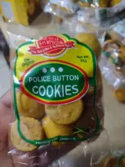 Jamaican police button cookies pk 5