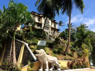 波多格尼拉莊園飯店The Manor at Puerto Galera