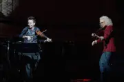 Artist Laurie Anderson musician Martha Mooke perform on stage duri - Old Photo