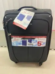 Skyway Mirage Super Light Weight Suitcase Spinner Wheel Rolling 5.8 lb New Tags