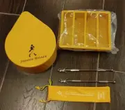 Johnnie Walker Rimmer, Ice Cube Tray, Highball Drink Stirrers.